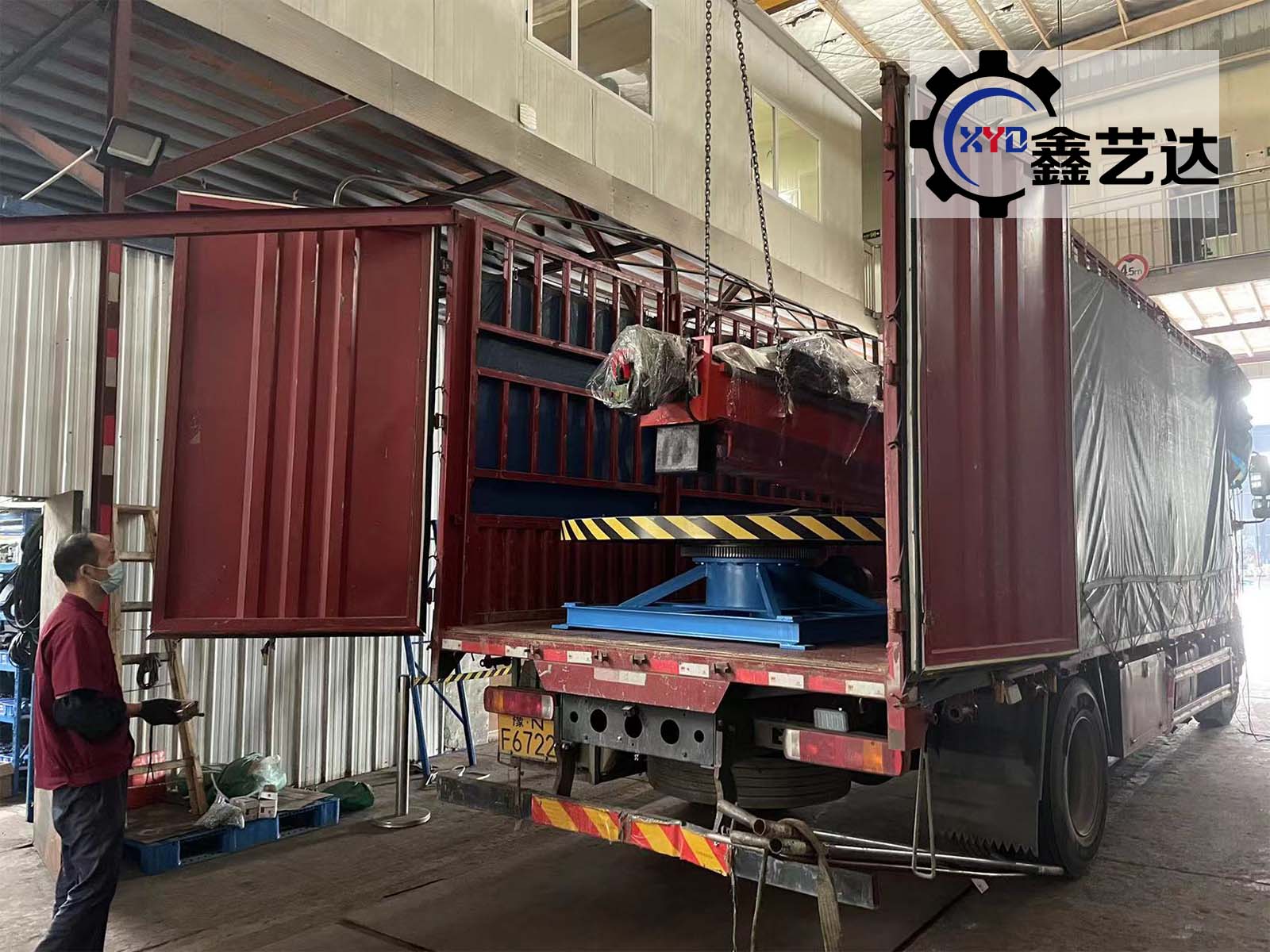 臨?？蛻?hù)【工業(yè)罐體拋磨機(jī)】順利發(fā)貨